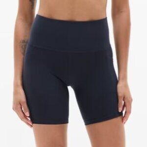 Salutation Stash High Rise 7" Short